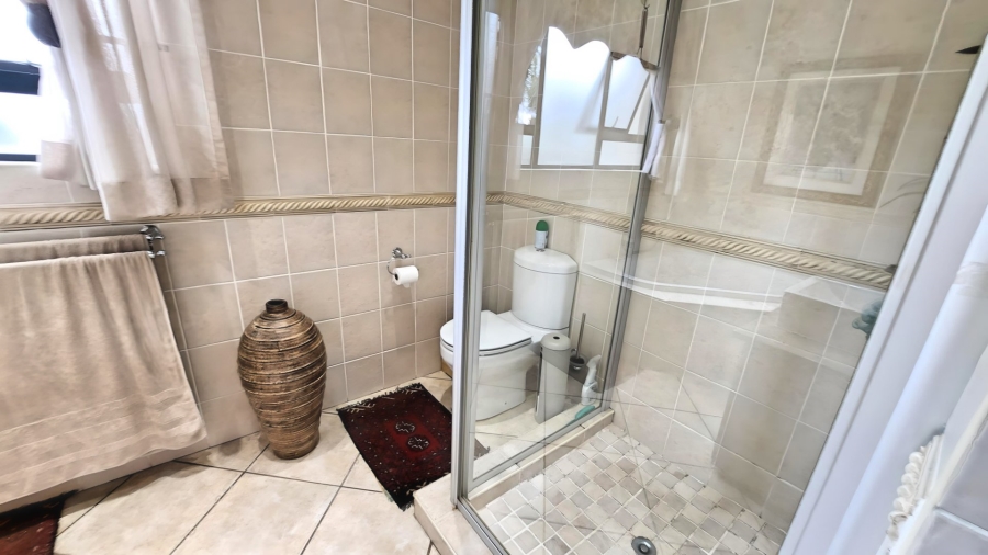 5 Bedroom Property for Sale in Doringkruin North West